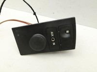 BMW F01 F04 7er AH7 08-12 Aux-IN Buchse Audiobuchse und 12V Steckdose BMW F01 F04 7er AH7 08-12 01.06.2011 gebraucht Vorschau 2