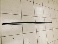 Fiat 500 C 07-12 Leiste Scheibendichtung für Tür Rechts Vorne Fiat 500 C 07-12 27.04.2010 51785406 gebraucht Vorschau 2
