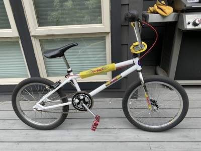 bmx mongoose tone r10
