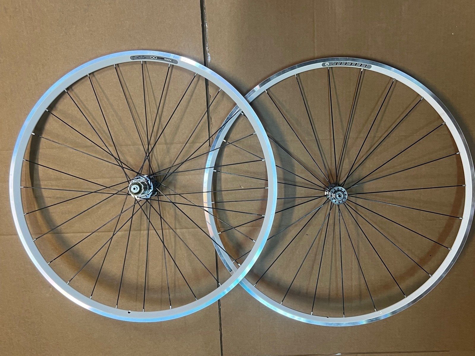 パーツ White Industries x Velo City Quil 700c VELOCITY RIMS 700c Quill - Polished Silver (PAIR) – Bikeary