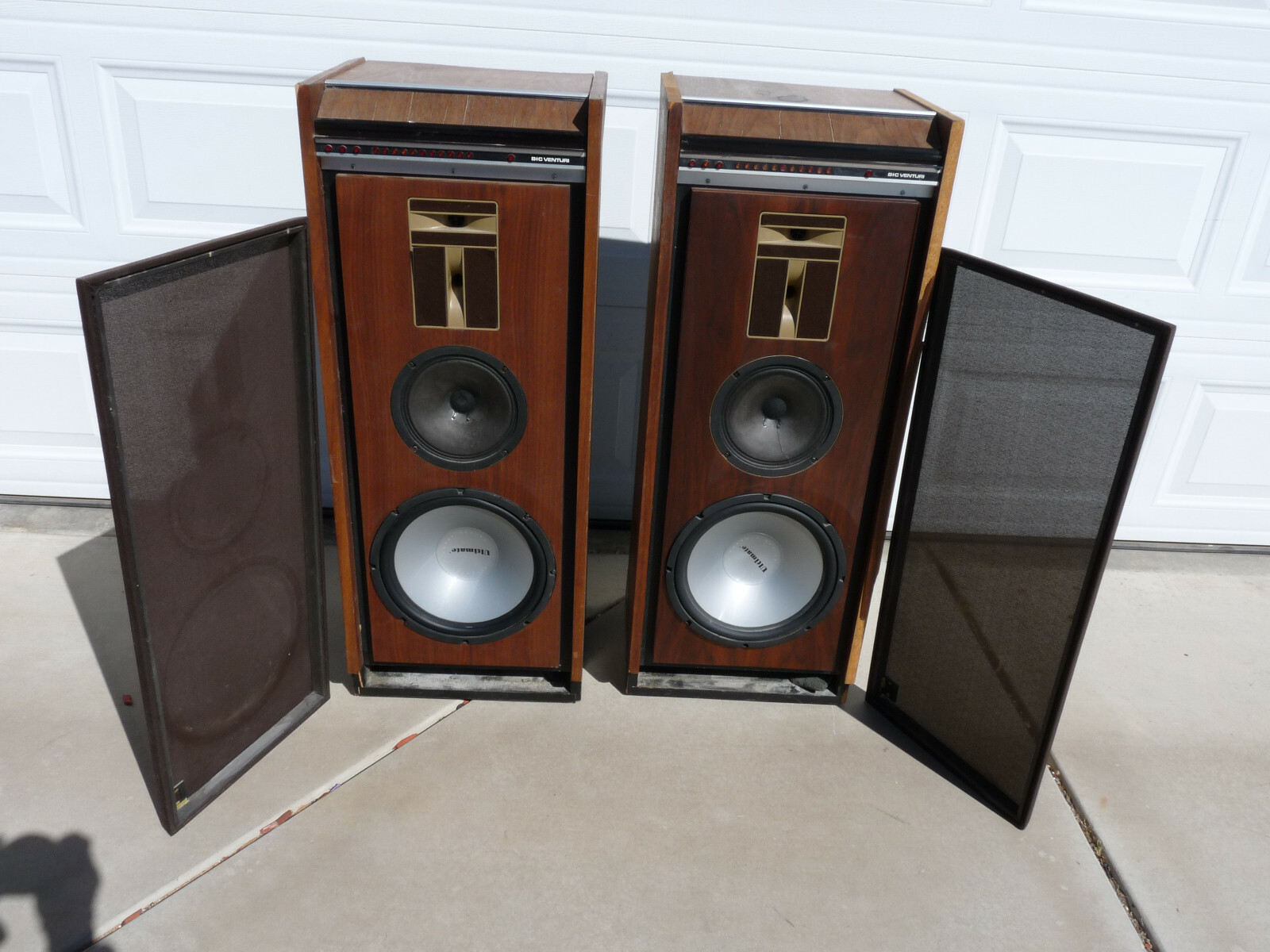 alpine tower speakers