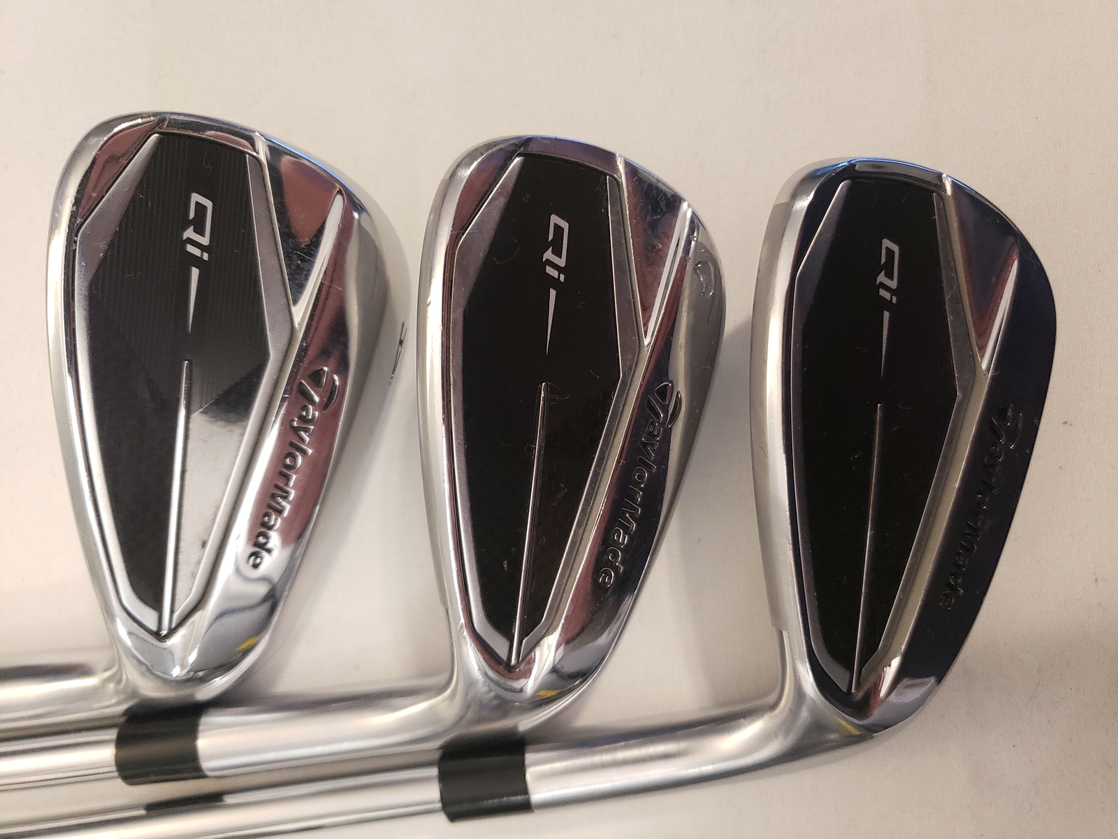 Used TaylorMade Qi 2024 Iron Set (5-PW, AW) 7 Irons - KBS MAX MT 85 Stiff - RH