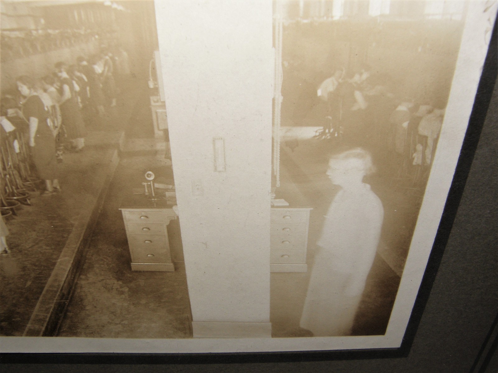 TELEPHONE COMPANY  BELL TELEPHONE PHOTO EARLY 1900'S