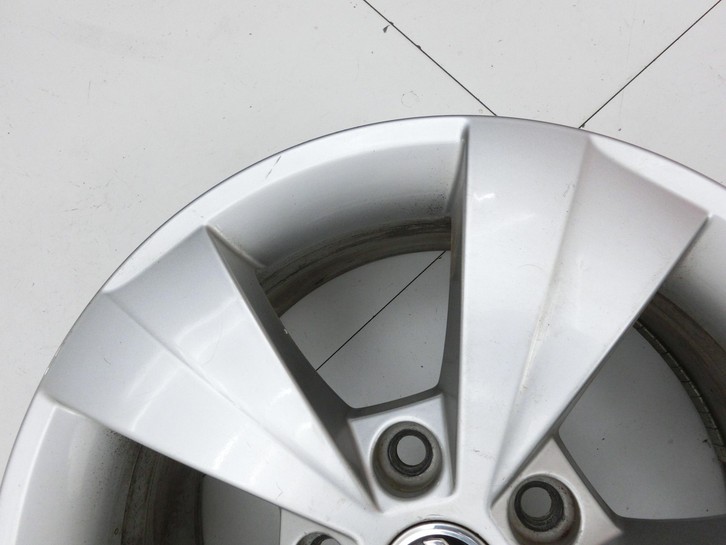 Skoda Octavia III 5E 17-20 1 x Felge Aluminiumfelge 16 Zoll 5X112 Skoda Octavia III 5E 17-20 17.06.2019 5E0601025BE... Vorschau 4
