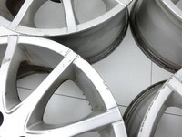 Skoda Superb II 3T 08-13 4x Felgen Alufelgen 5X112 7X16Zoll ET38 Skoda Superb II 3T 08-13 18.02.2011 20706Z38R gebraucht Vorschau 4