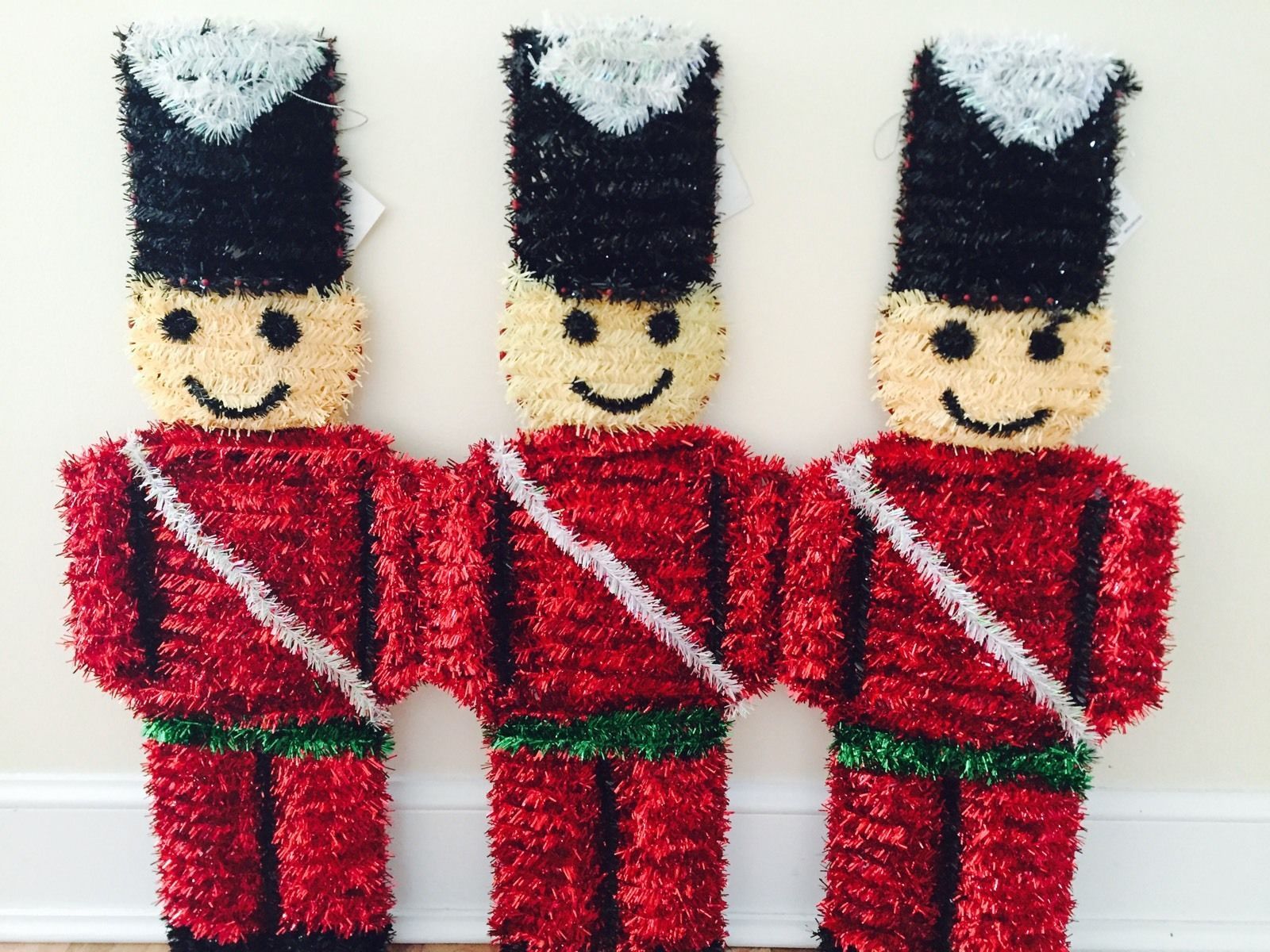 Lot 3 Tinsel Nutcracker Soldier santa hat gift box reindeer stocking Yard Decor1