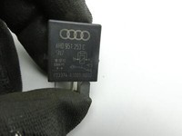 Audi A5 F5 16-19 Relais 646 Pos.1 Audi A5 F5 16-19 19.06.2019 4H0951253C V23374-A1001-X010 gebraucht Vorschau 5