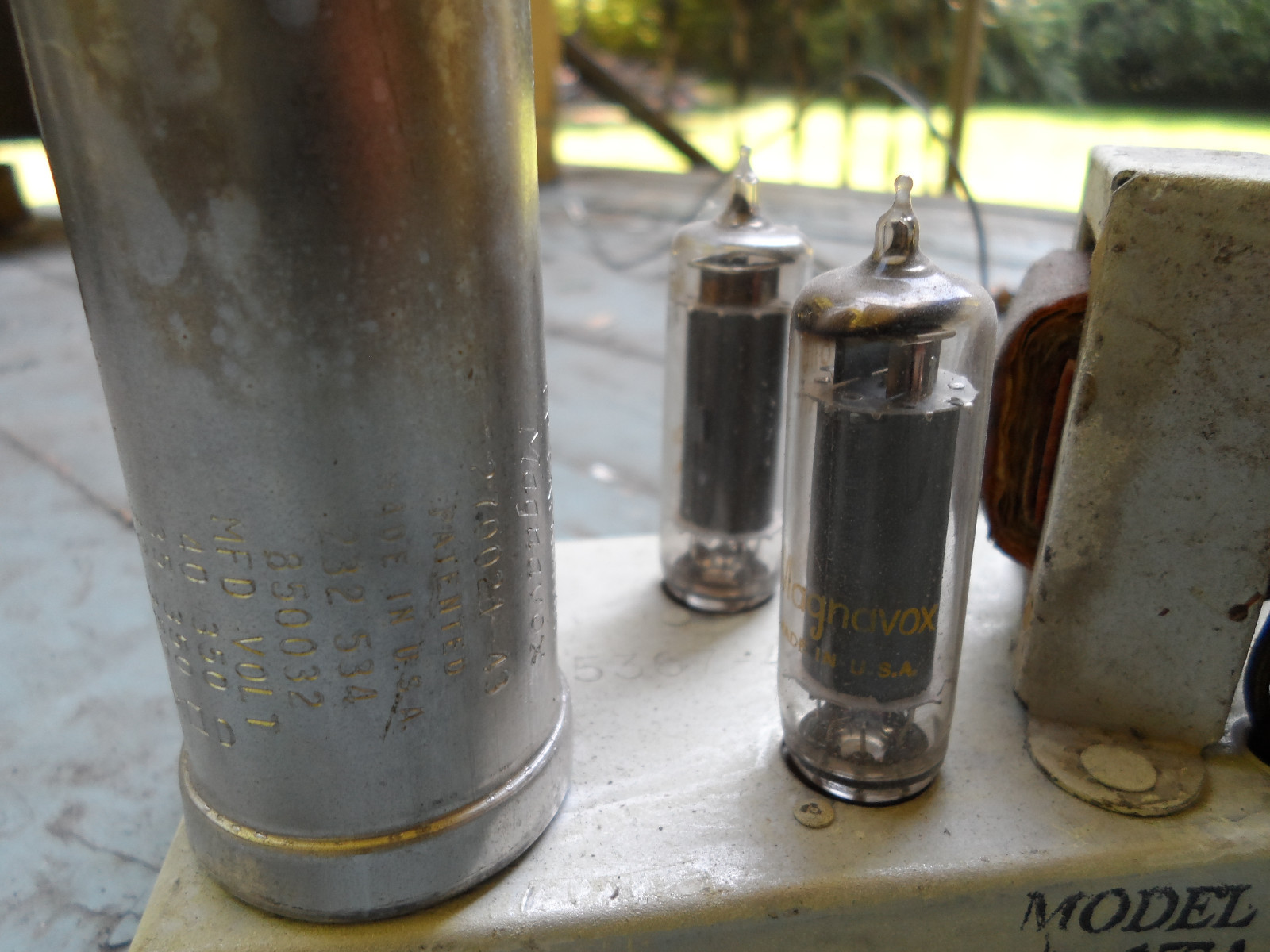 Vintage Magnavox 157AA Tube Amplifier