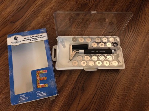 Walnut Hollow Clay Extruder Set Clay Polymer 20 Discs with Case No.28301