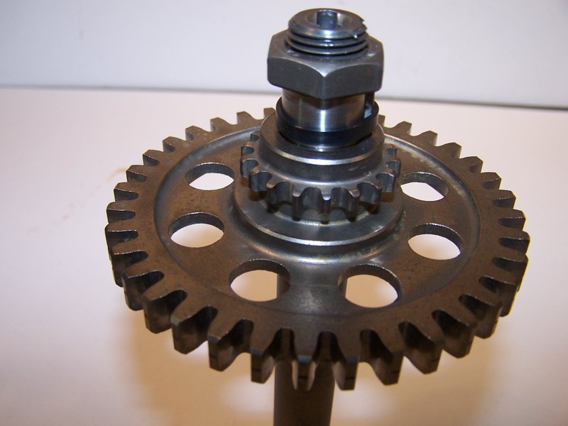 SUZUKI SV1000 VSTROM 1000 IDLE IDLER SHAFT & SPROCKET 12716-06G00