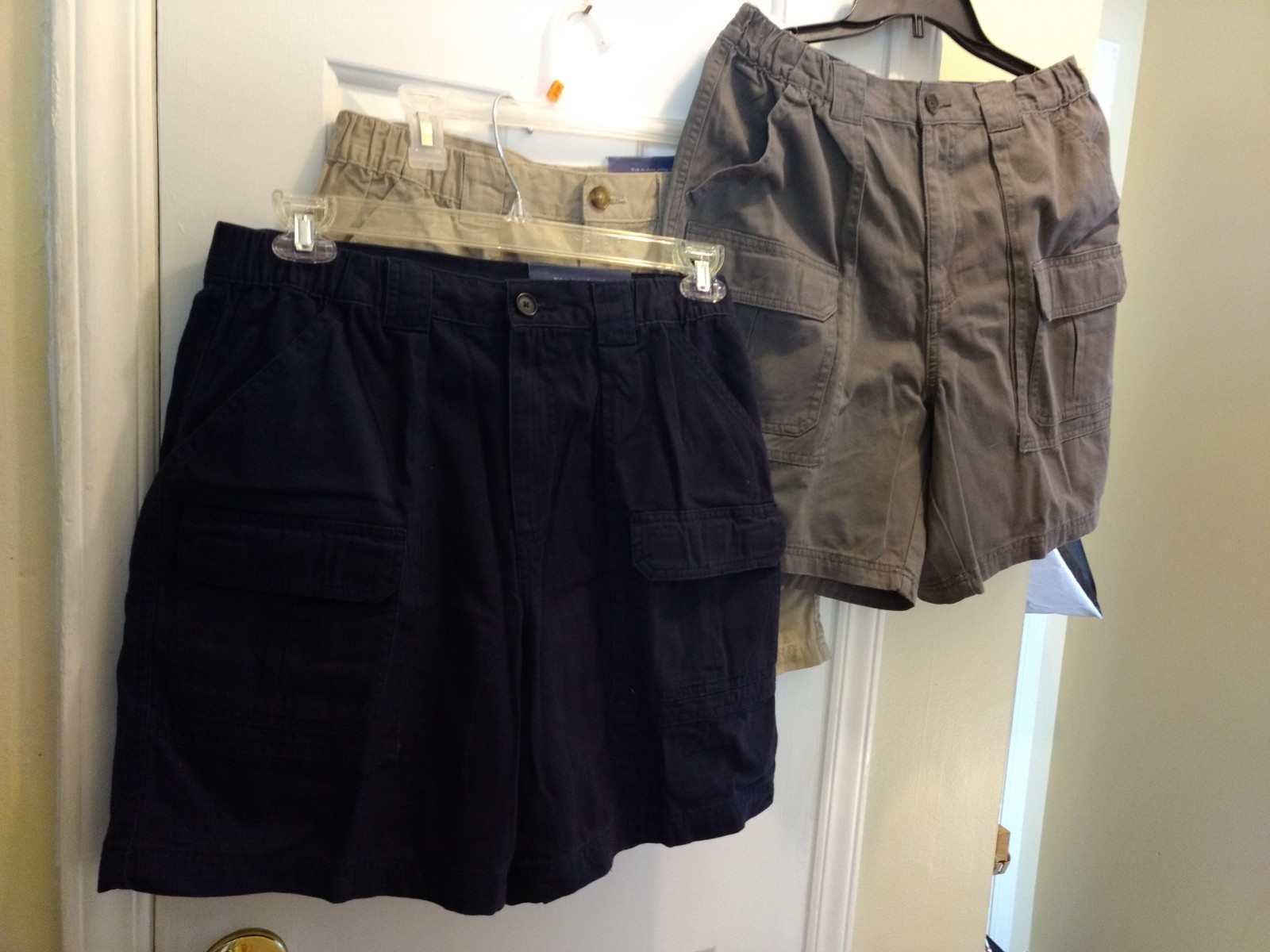 NWT Mens Croft & Barrow Cargo Shorts Sz 32 Tan Grey Navy Set Of 3, Side-Elastic