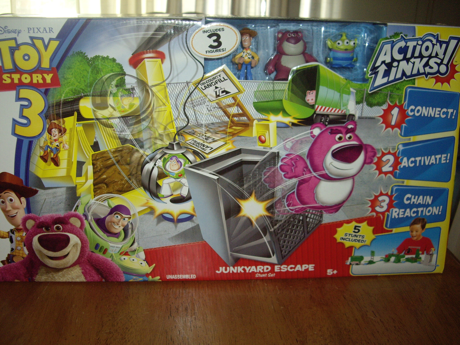 Toy Story 3 Claw Rescue ミニカーセット Hot Wheels Toy Story 3 Claw Rescue Track Set New Sealed