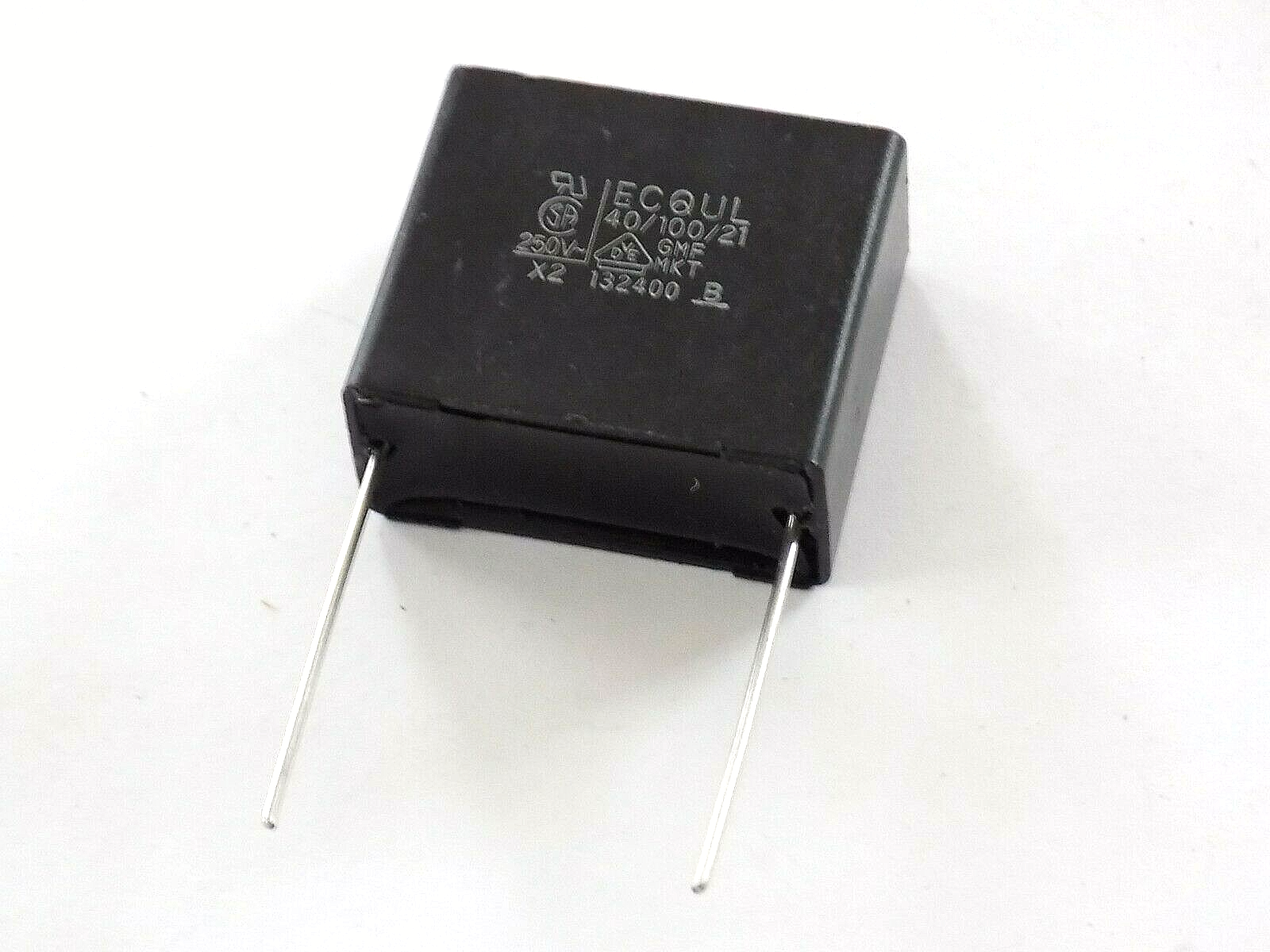 ⁂Emi⁂ 5pcs Panasonic ECQ-UL, 1uF 275v AC, safety Polyester Film