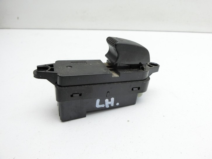 Mazda Cx-7 ER 09-12 Fensterheberschalter Schalter Links Hinten Mazda Cx-7 ER 09-12 02.11.2011 EH6266380 gebraucht Bild 2