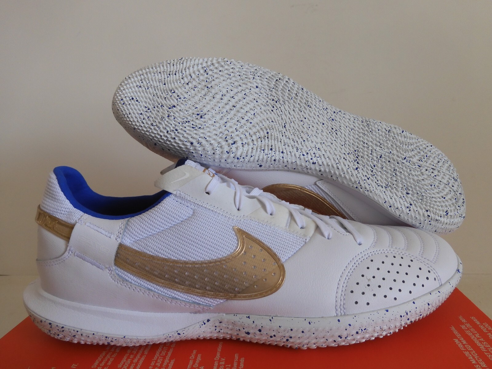 Nike Streetgato Street Gato Indoor Soccer White-Metallic