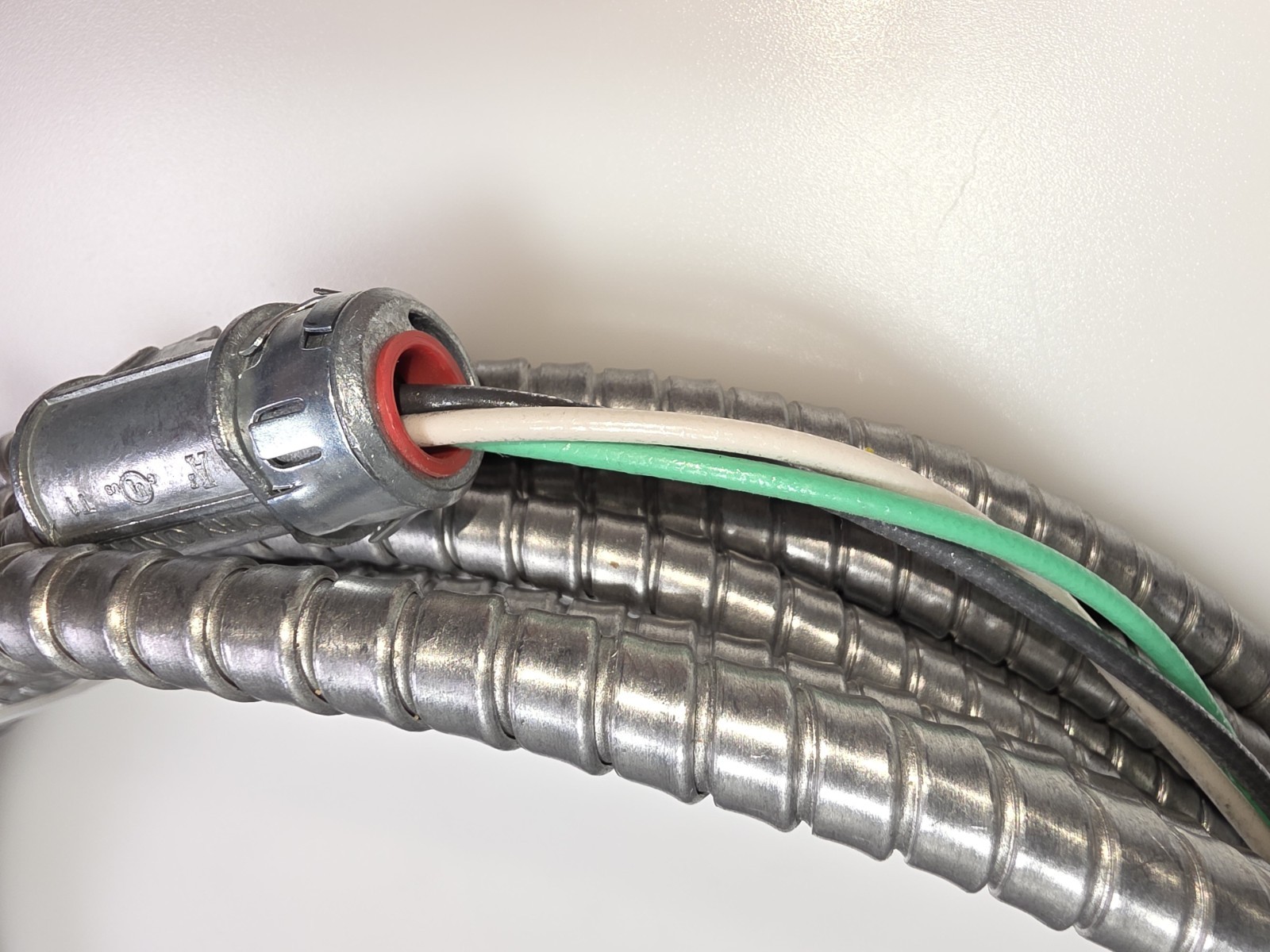 Glide Lite Solid 12/2 Cu  MC (Al) Cable 30' - 25' + 5' Terminated - Ships Free!! - Picture 3 of 5