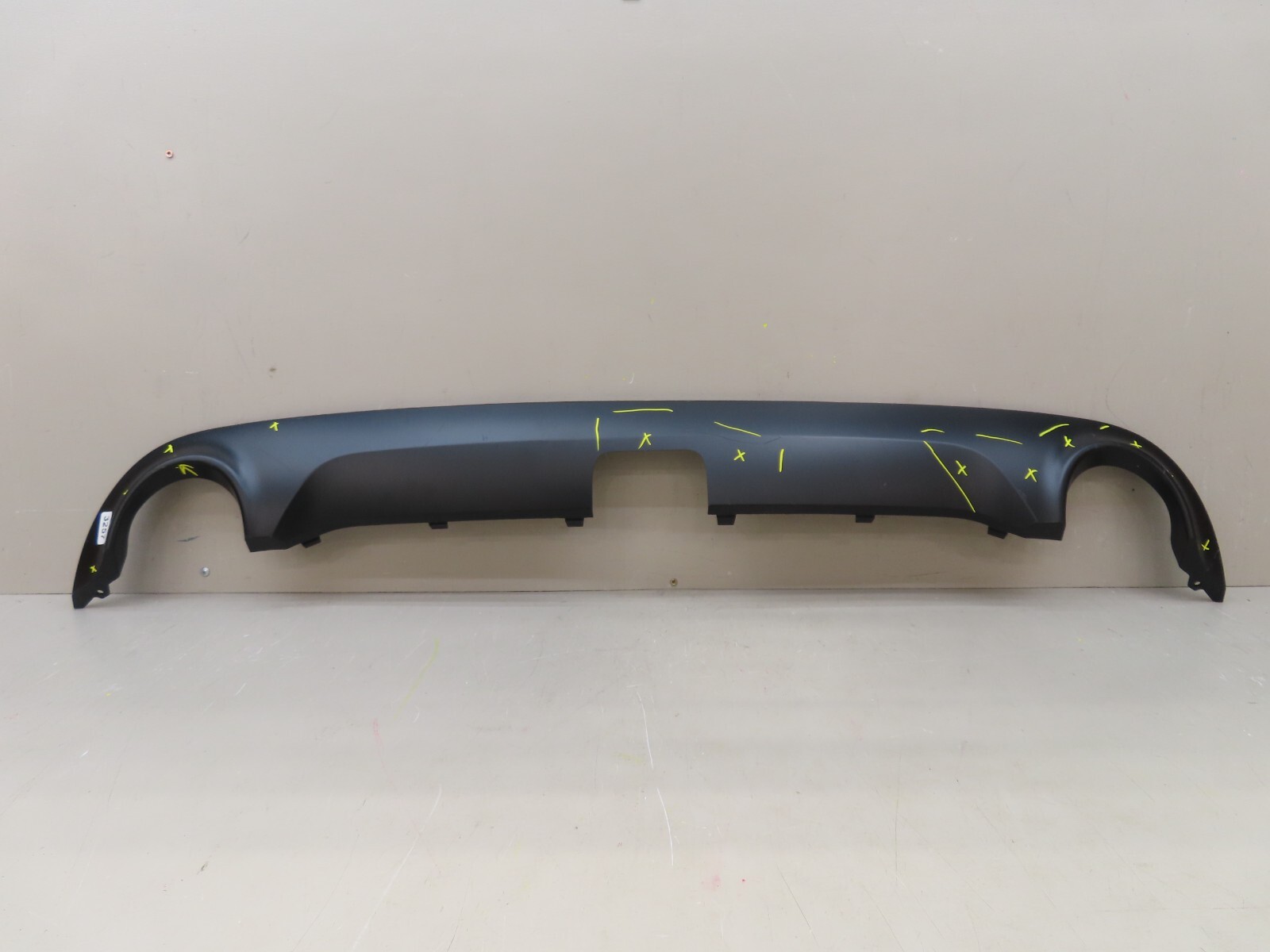 2020-2022 FORD ESCAPE REAR LOWER BUMPER COVER VALANCE OEM