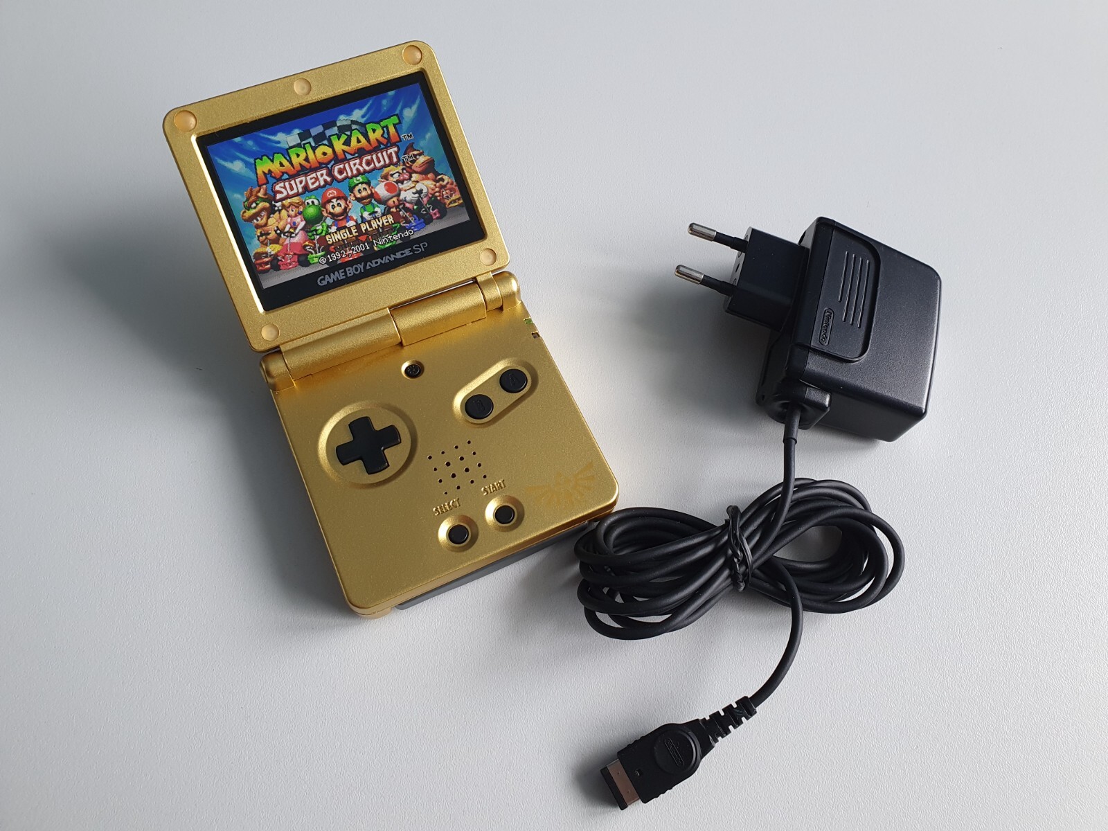 Nintendo GAMEBOY ADVANCE 本体+カセット2本セット販売 Nintendo GAMEBOY ADVANCE 本体+カセット2本セット販売