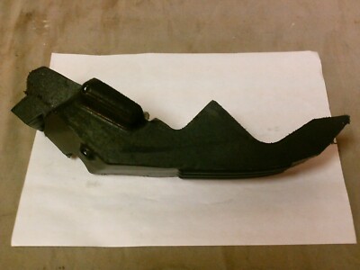 2019,2020,2021,2022,2023 Toyota Corolla RH Fender Insulator OEM (11UPD)