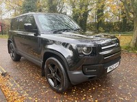 2022 Land Rover Defender 3.0 D250 SE 110 5dr Auto ESTATE Diesel Automatic