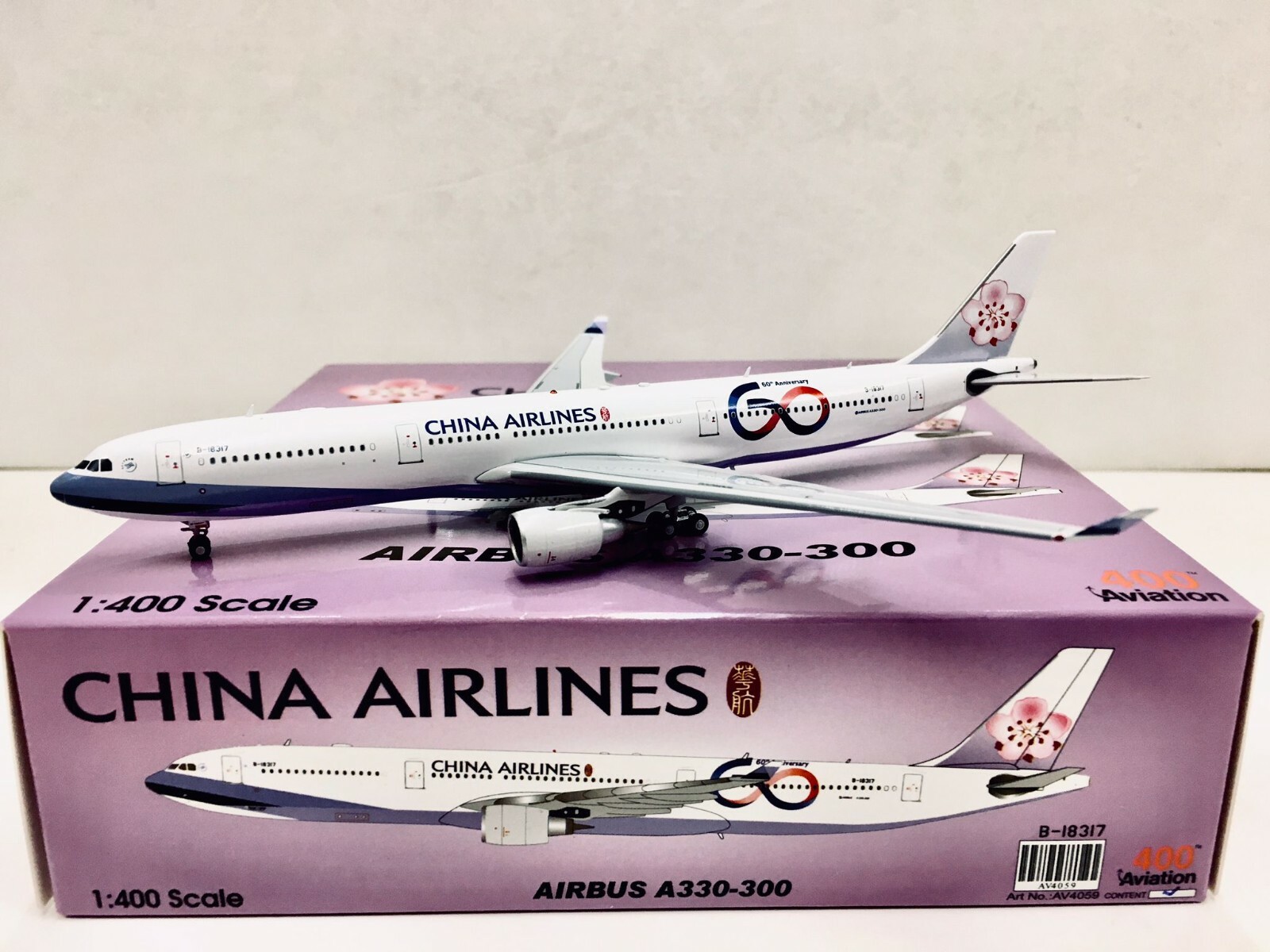 Aviation 1:400 China Airlines AIRBUS A330-300 B18317 AV4059