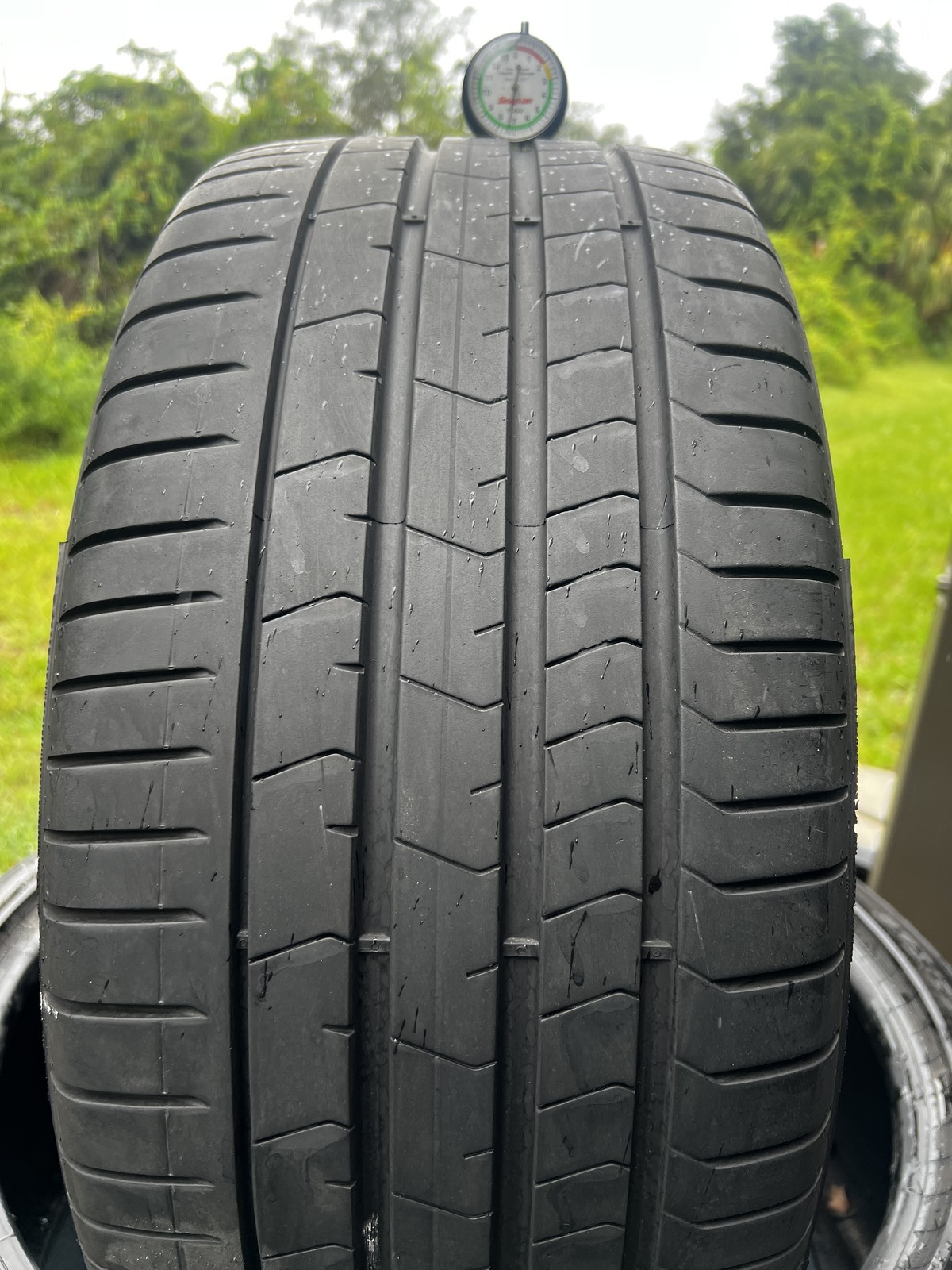 1 Tire Pirelli P Zero PZ4 Run Flat ★ BMW 255/35R19 96Y DOT.3523 7.25/32