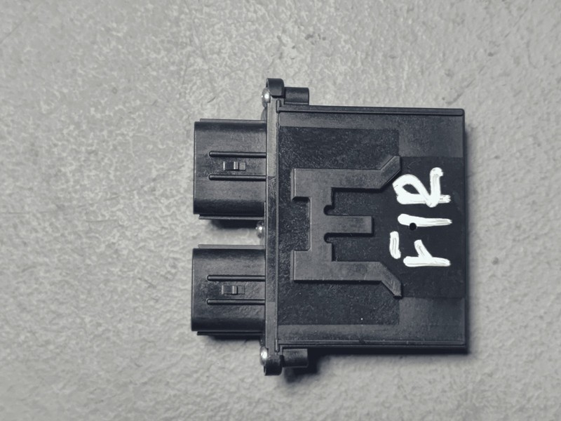 Used 2014-19 Toyota Highlander Front Right Passenger Seat Occupant Sensor Module OEM