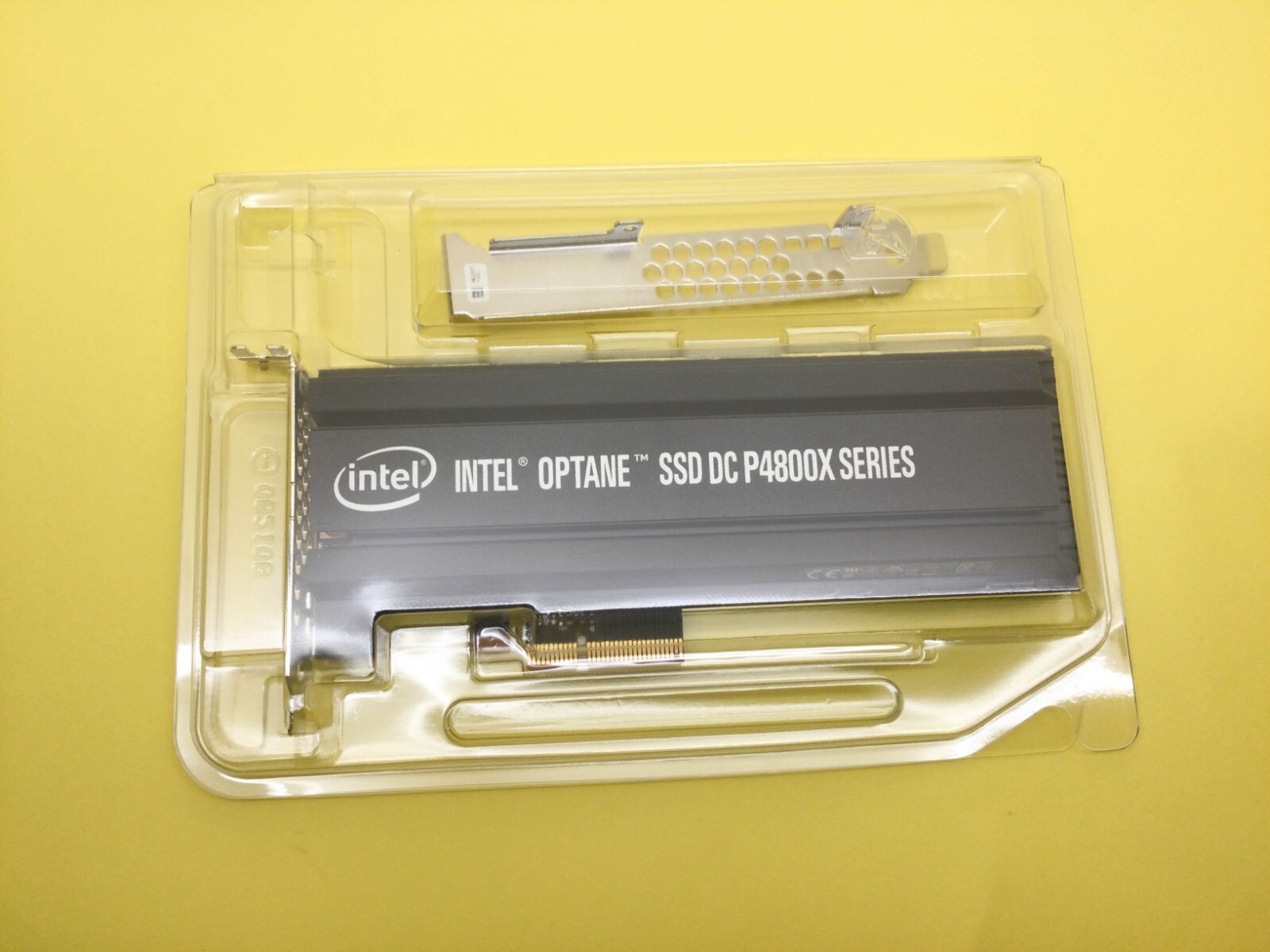 Intel Optane DC P4800X Series 375GB PCIe NVMe Solid State Intel Optane DC P4800X Series 375GB PCIe NVMe Solid State