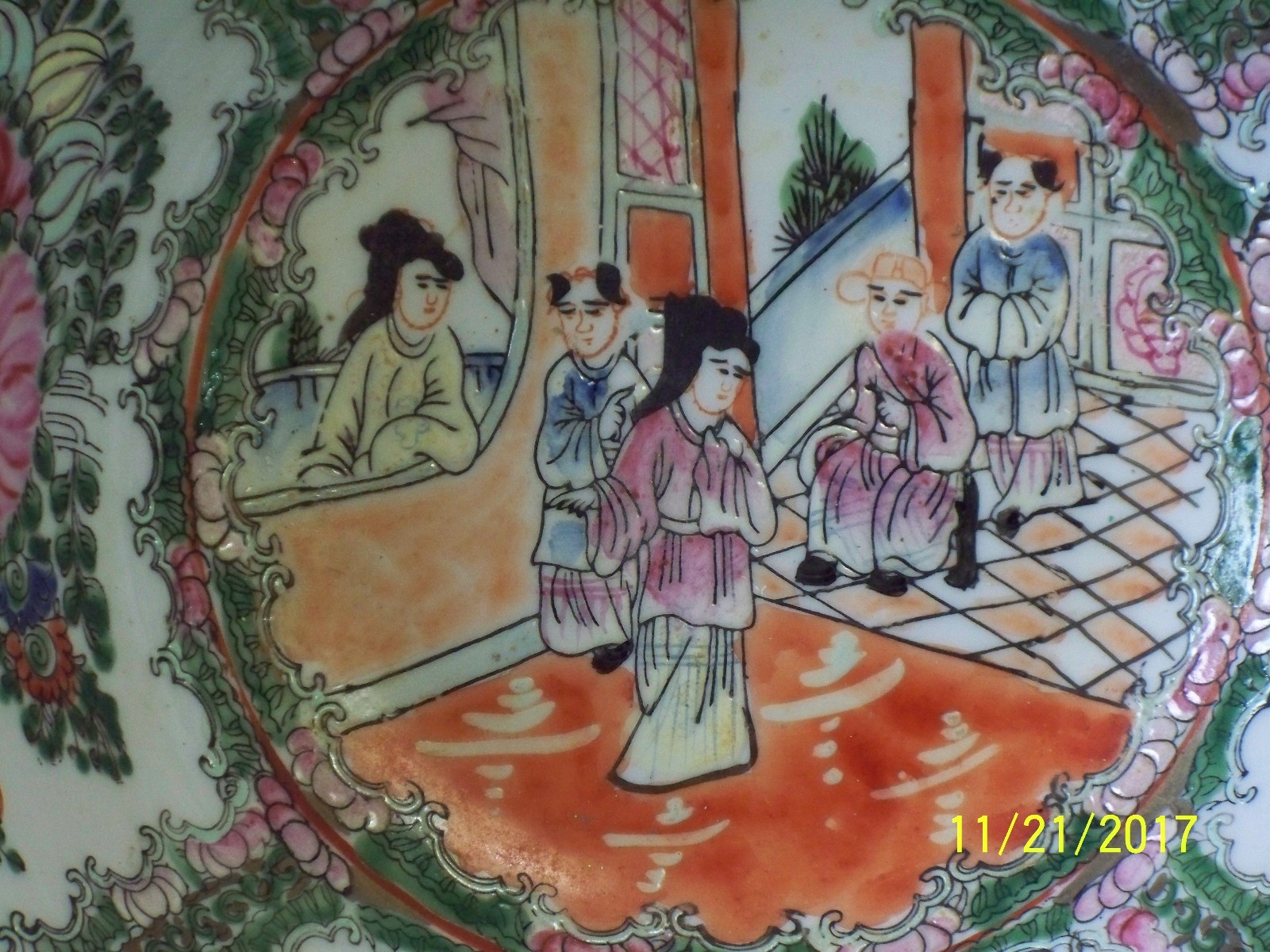Imperial Figures Painted Chinese Famille Rose Medallion Porcelain Bowl 10