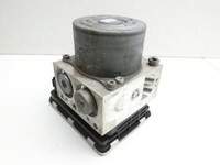 Mercedes W205 C250 14-18 ABS Steuergerät Aggregat Hydraulikblock Mercedes W205 C250 14-18 20.02.2015 A2054313912... Vorschau 5