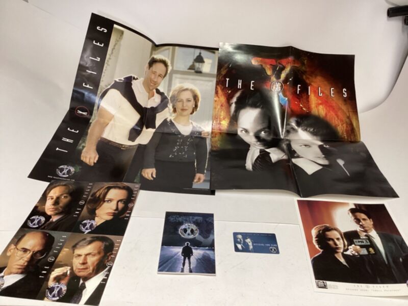 Lot of X-Files  Posters, photo, postcards, Etc. Official Fan Club Memorabilia