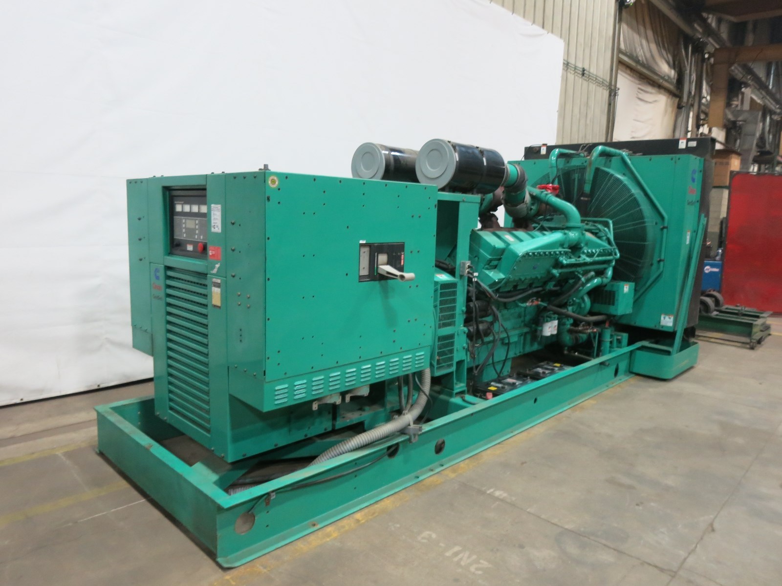 Cummins 1250 kW diesel generator, KTA50-G3 engine  367 Hrs Yr 2000 - CSDG # 2217