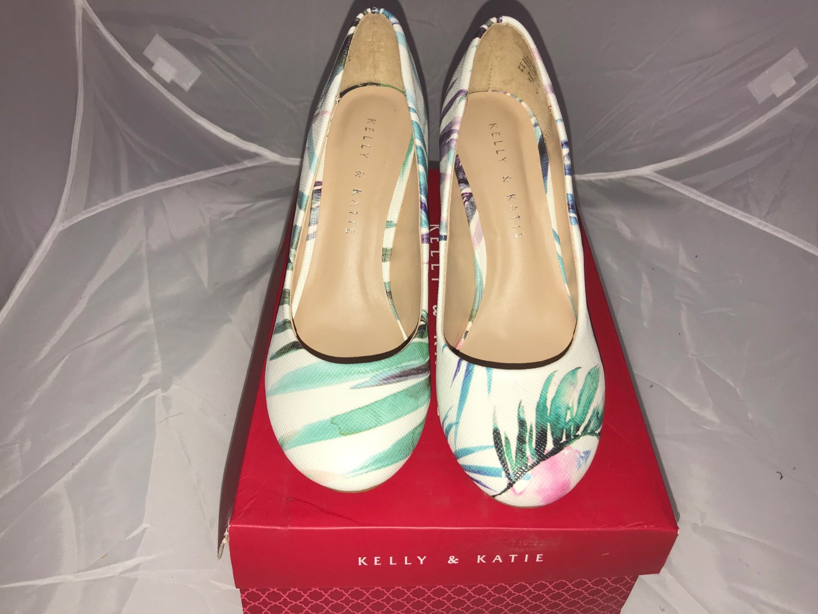 Kelly and Katie Women's Coderno Pumps High Heels Tropical Print Size 6.5M