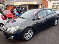 2010 Vauxhall Astra 1.4 16v Exclusiv Euro 5 5dr HATCHBACK Petrol Manual
