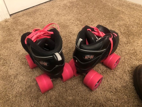 GT-50 ROCK SKATES ROLLER SKATES SIZE 4 QUADS 4X4 DERBY SPEED RINK BLACK PINK