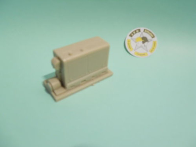 Minitrucks 1/50  Berliet Groupe Electrogene 55 X 25 X 35 Mm Resine