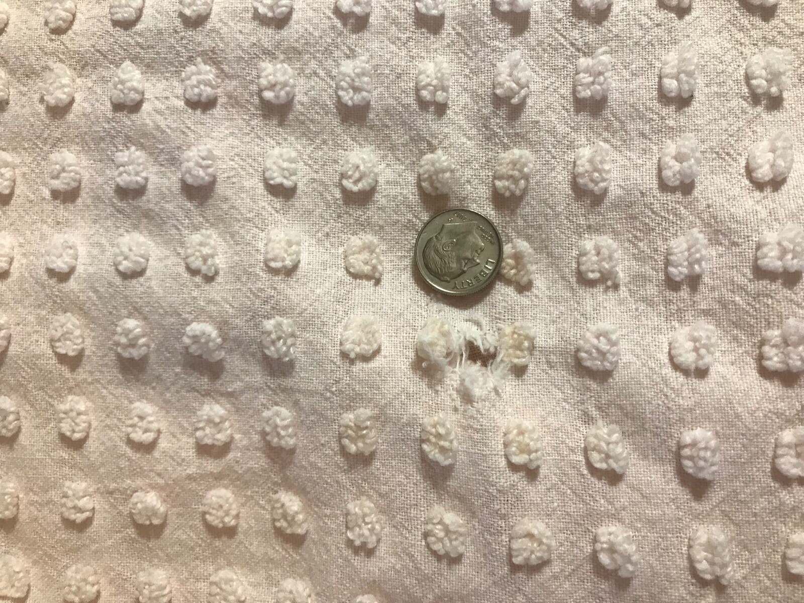 VINTAGE TAGGED MORGAN JONES PINK POPCORN CHENILLE BEDSPREAD 110 x 92