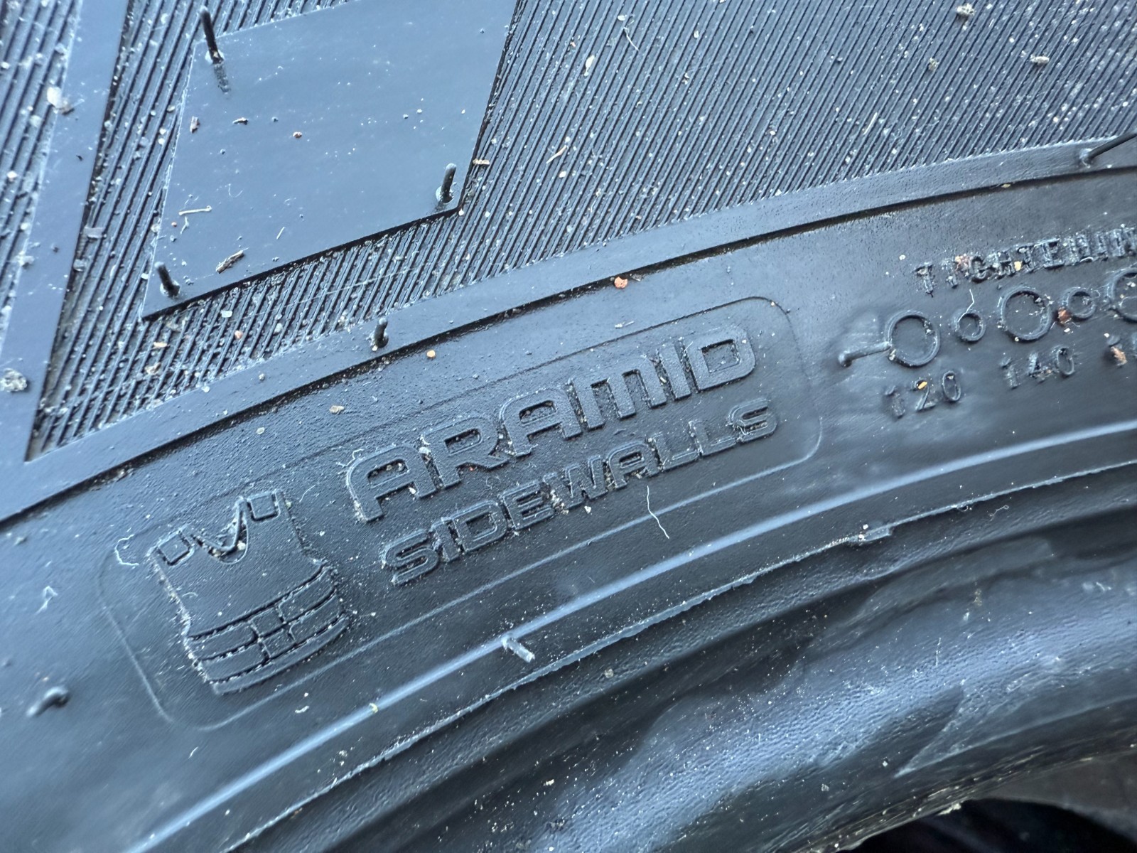 New 205 75 16C Nokian, Winter, LRR, 113/111S, x1 Tyre (F1_tyres) YD292