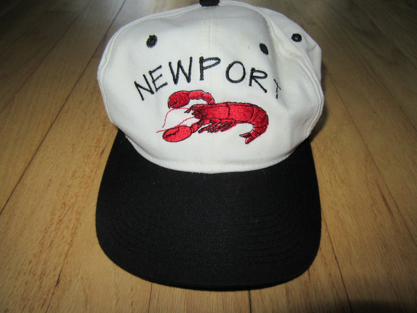 23S/VINTAGE NEWPORT RI HAT/SNAPBACK/EMBROIDERED/LOBSTER