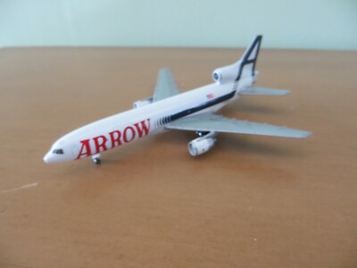ARROW  PASSENGER AIRLINE JET AIR LINER  DIE-CAST GEMINI JETS ROLLS ROYCE ENGINES