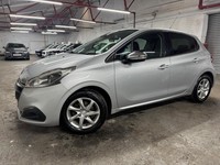 2015 Peugeot 208 1.2 PureTech Allure Euro 6 5dr HATCHBACK Petrol Manual