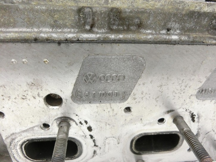 Audi Audi A5 8T 09-11 TDI 2,7 140KW CGKA Zylinderkopf Rechts 1-3 Audi Audi A5 8T 09-11 20.04.2011 059103266M gebraucht Vorschau 7