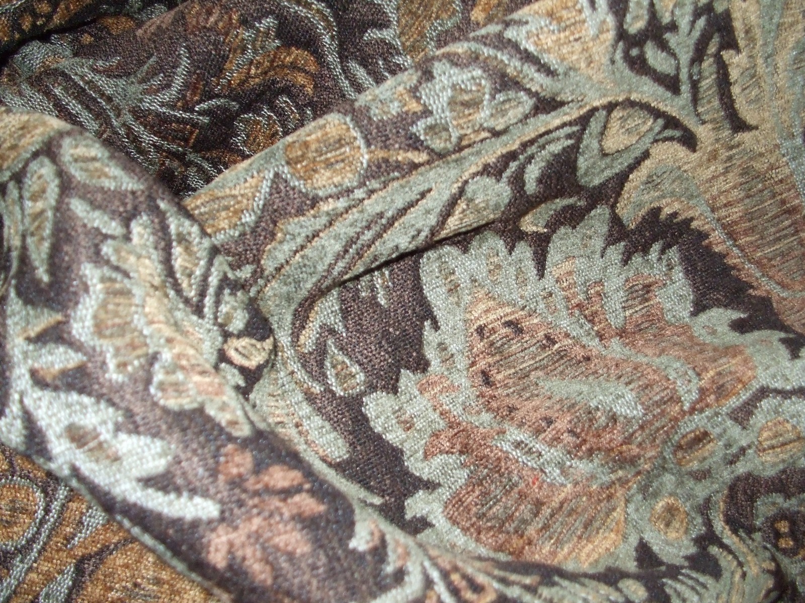 Floral Scrolled Designer Jacquard Decorator Weight Fabric/ 5 Plus Yards
