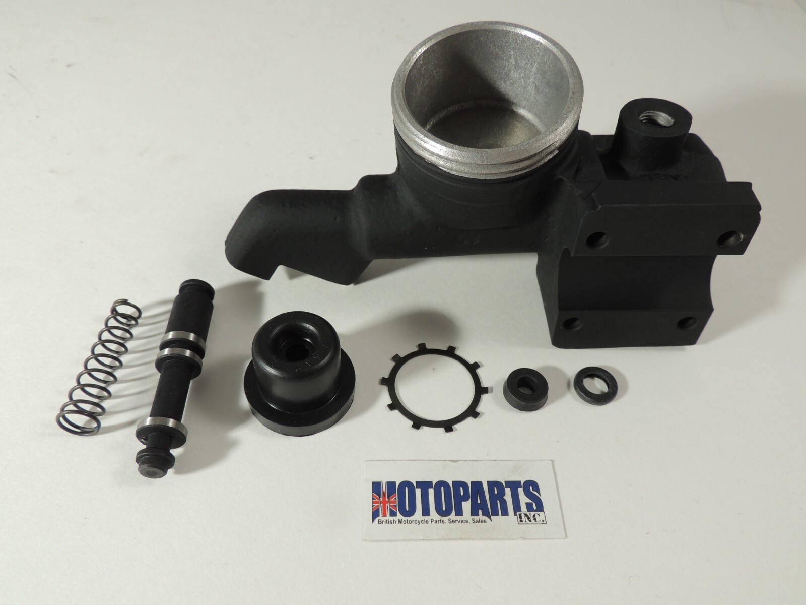 マナチン品 Front Master Cylinder Assembly 13mm pre-MK3 Norton Commando