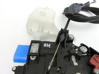 VW Touran 1T3 10-15 Türschloss Stellmotor Zentralverriegelung Rechts Hinten VW Touran 1T3 10-15 05.04.2011... Vorschau 4