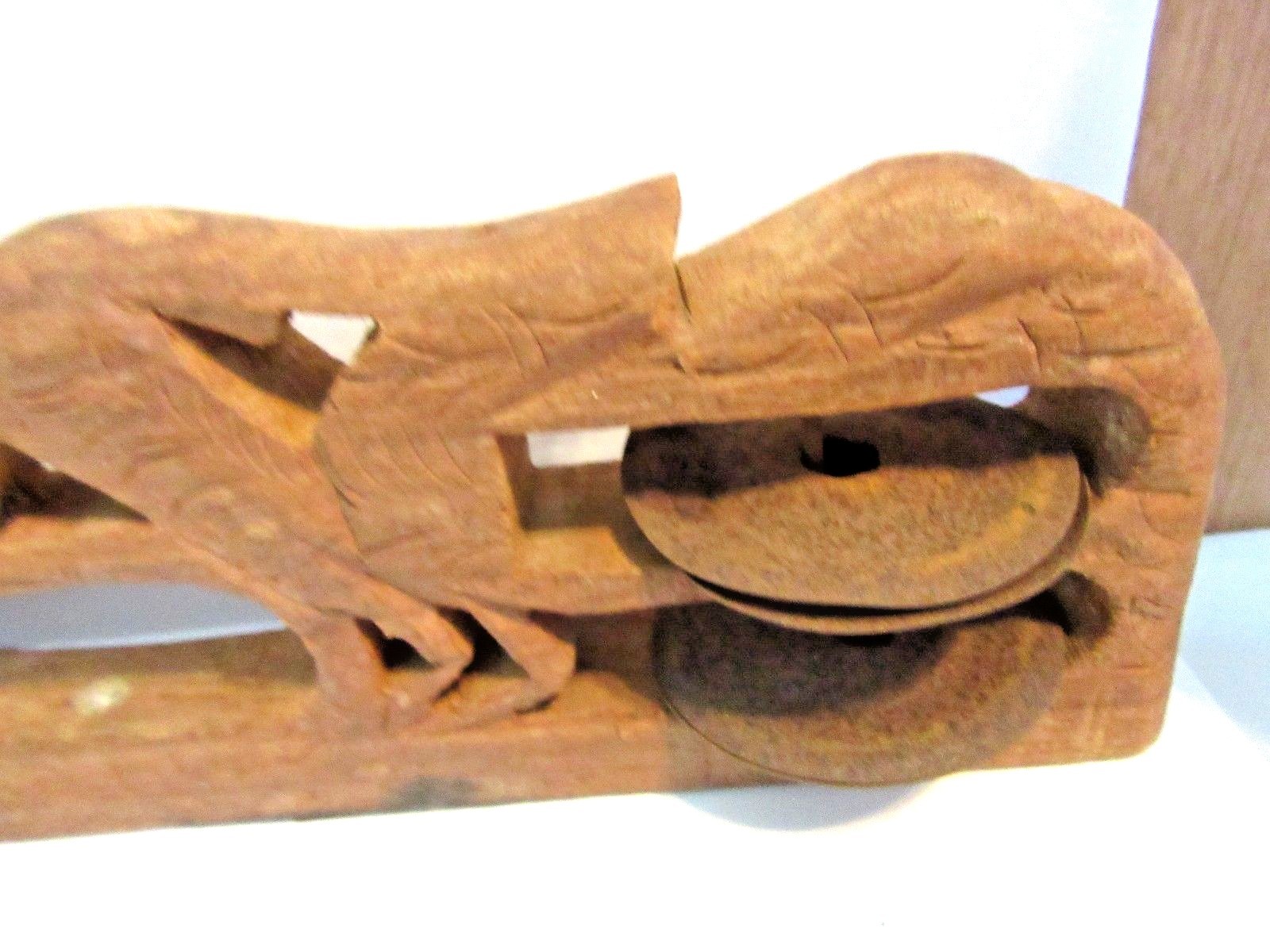 CARVED TEAK WOOD FOLK ART ANIMAL TRIBAL TAMBOURINE VINTAGE MUSICAL INSTRUMENT