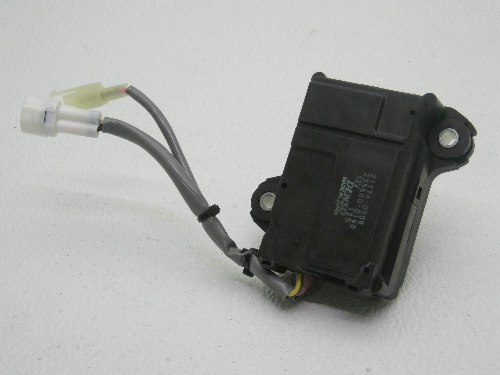 Kawasaki Z 800 ZR800 ABS #B259 Exhaust Valve Sensor | eBay