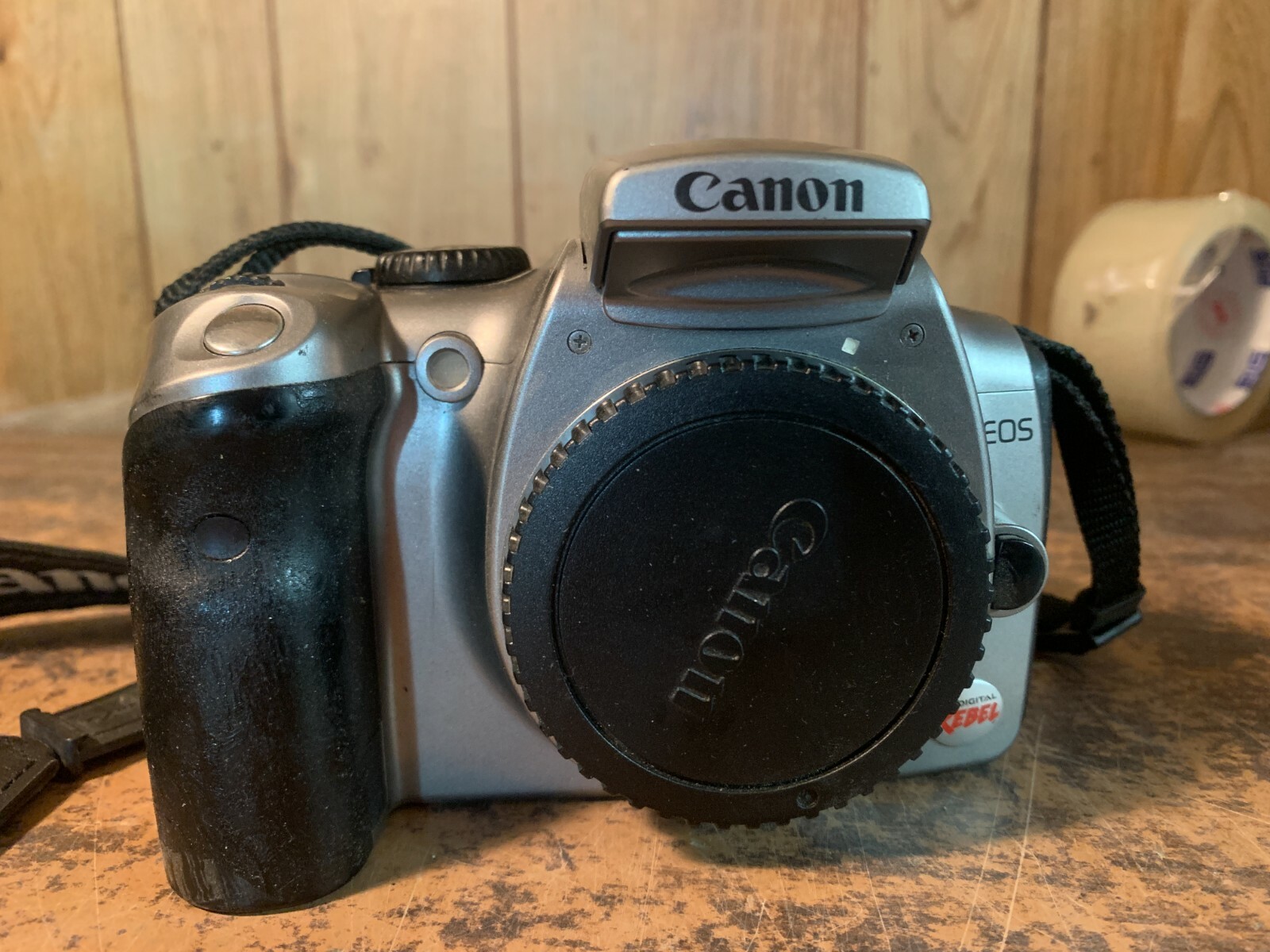 ✨動作確認済み！✨Canon EOS DS6041 充電器付き！ Canon EOS KISS digital 充電器バッテリー付 DS6041 デジタルカメラ