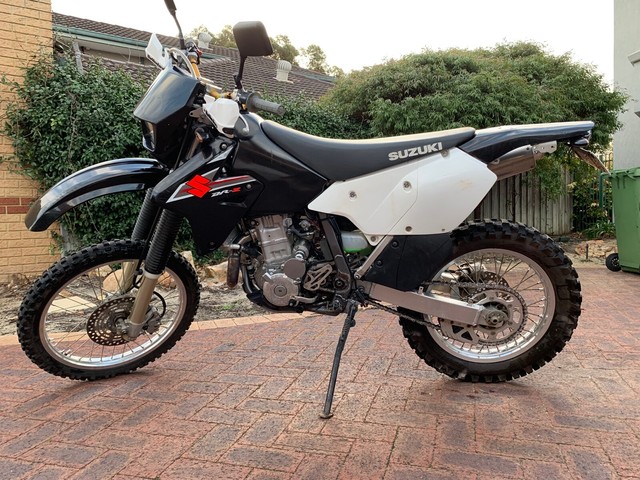 Suzuki drz 400e