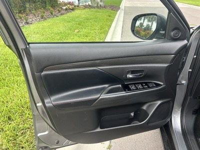 image 4 of interior